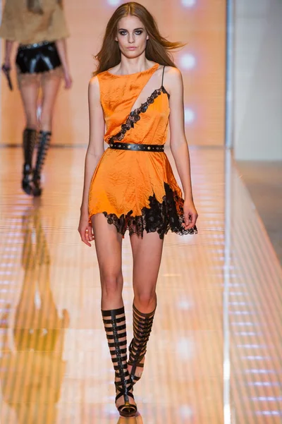 Look 8